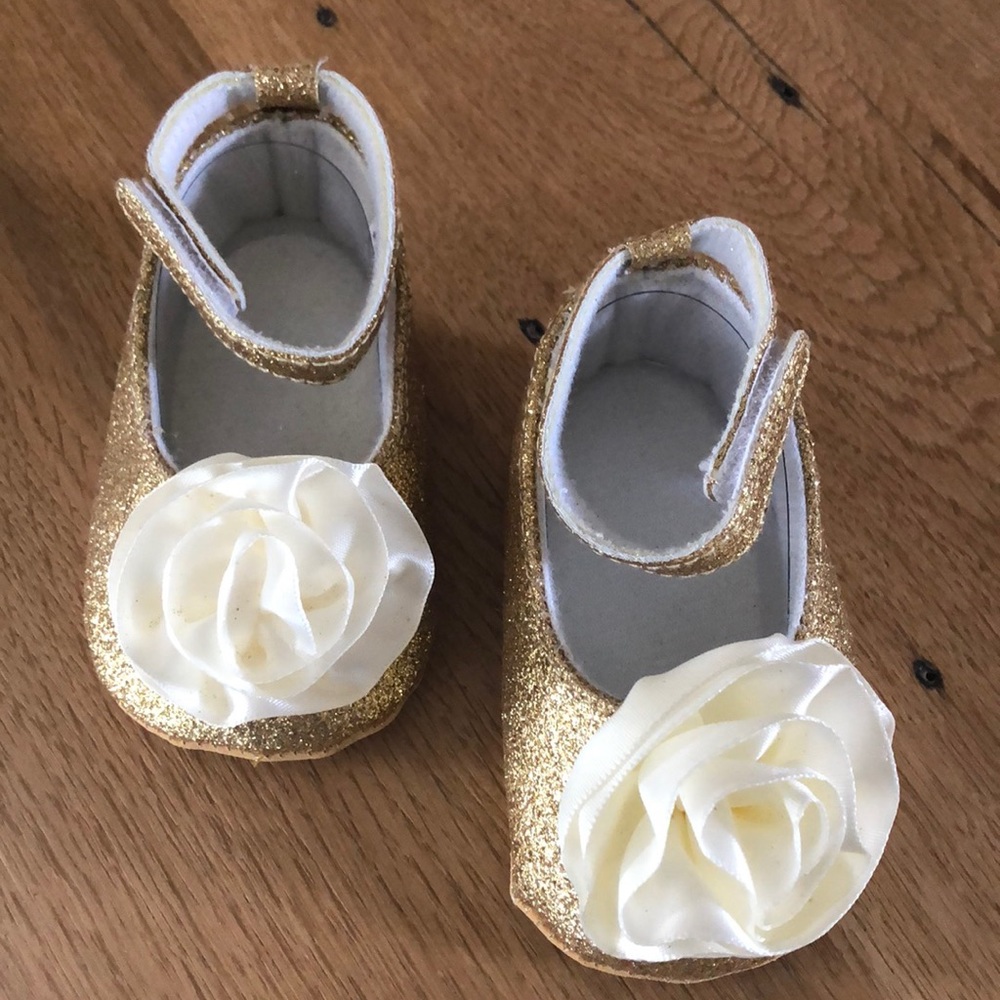 NWOT So’dorable baby shoes